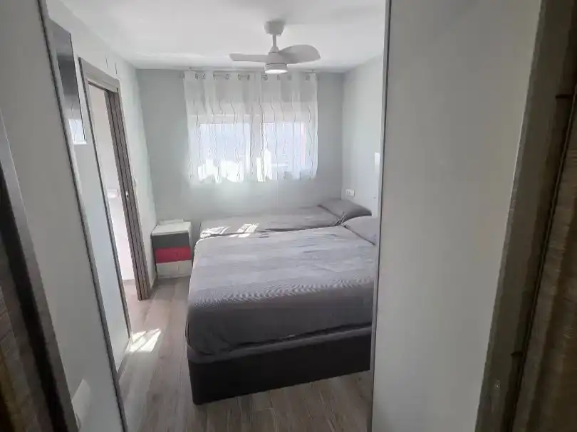 Schlafzimmer von Wohnung zur Miete in Gandia mit Klimaanlage, Schwimmbad und Möbliert