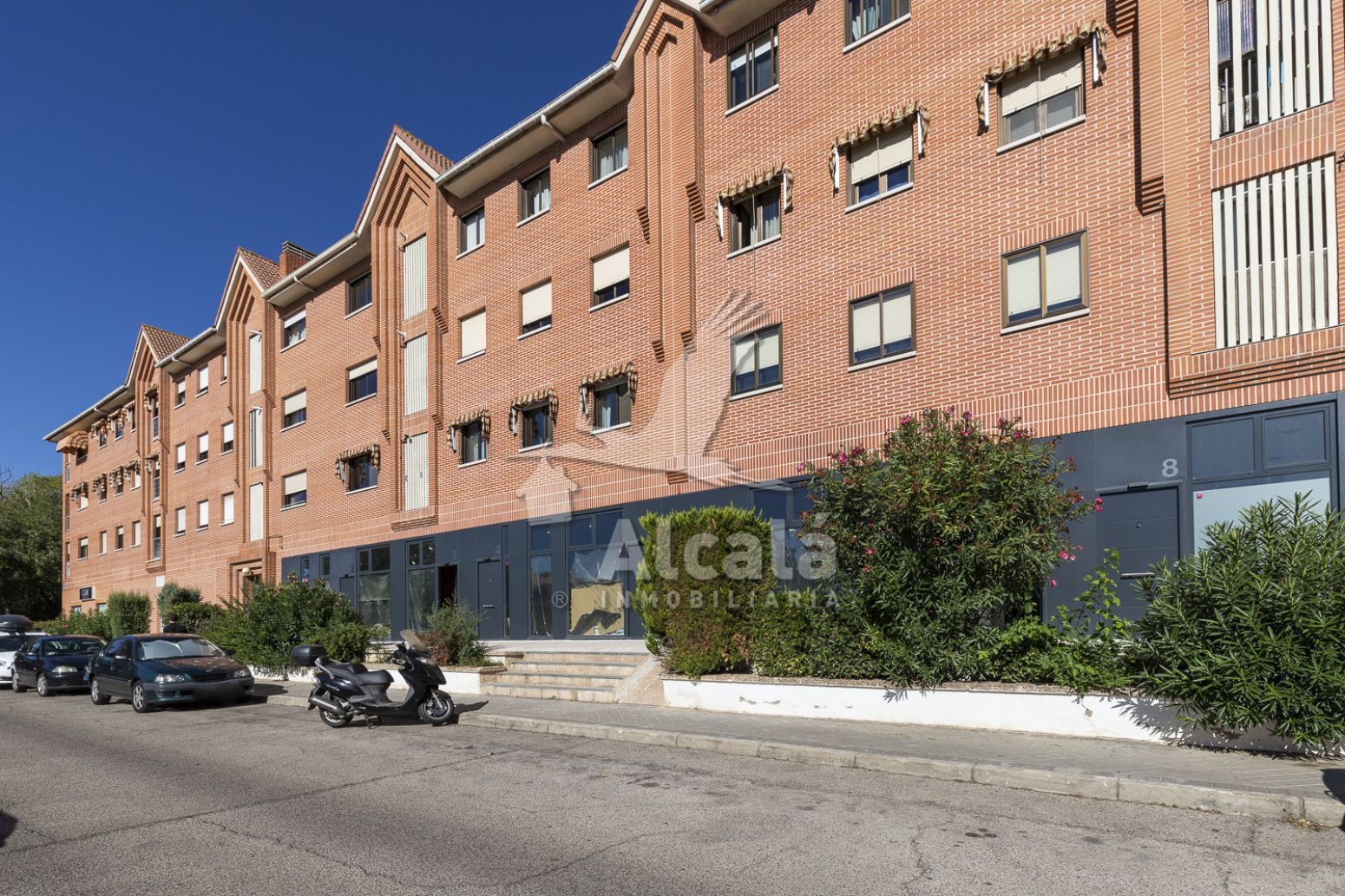 Exterior view of Flat for sale in Alcalá de Henares  with Heating