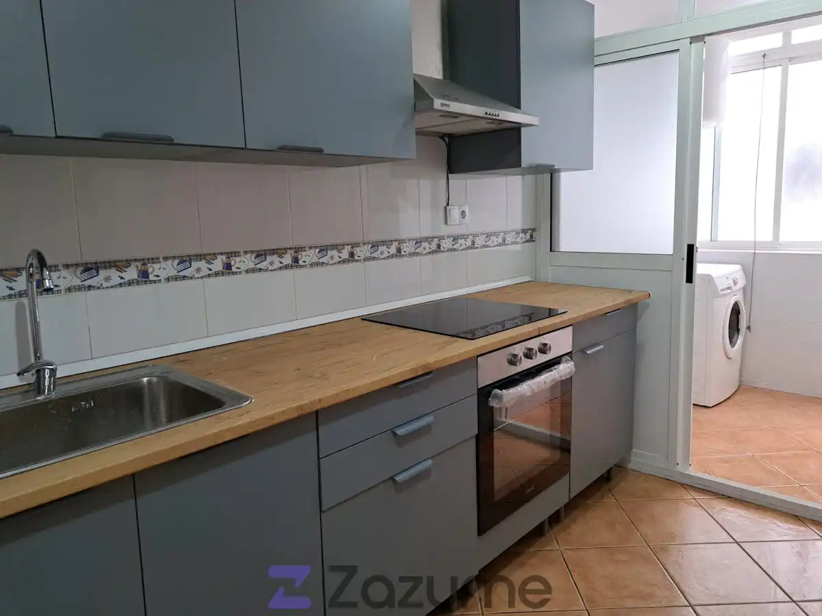 Kitchen of Flat for rent in Motril  with Oven, Washing machine and Balcony