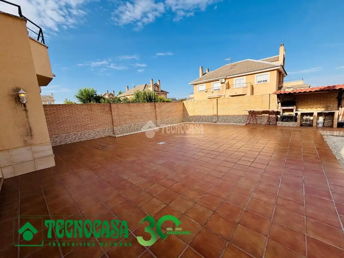 Casa aparellada amb terrassa en venda a Magán, imagen 41