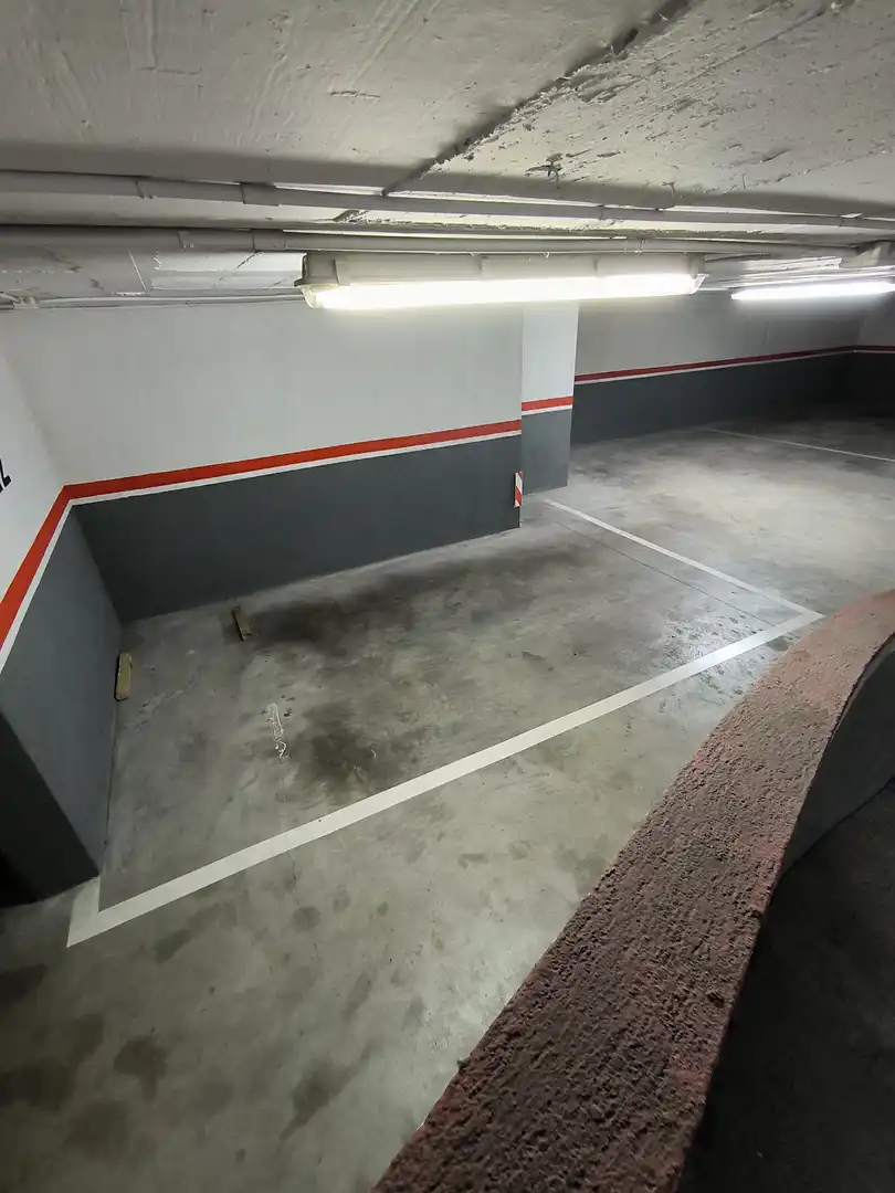 Einzelparkplatz zur Miete in Carrer de Sant Jaume, imagen 4