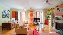 Living room of Flat for sale in  Madrid Capital  with Air Conditioner and Heating