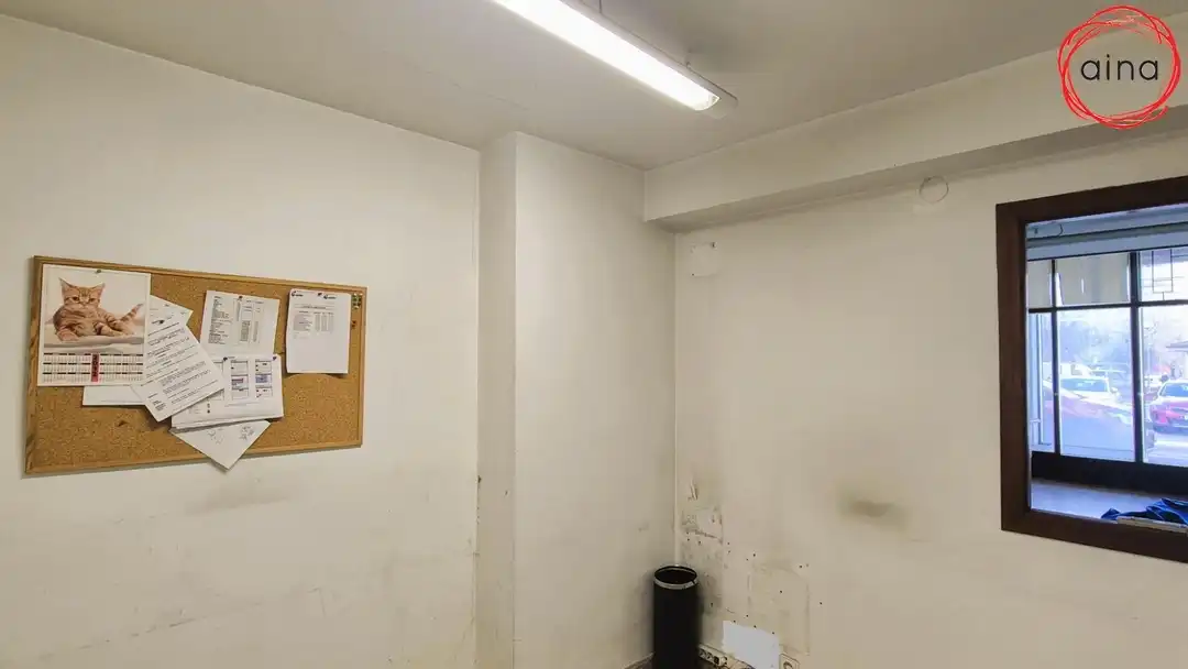 Local en venta en  Pamplona / Iruña con Aire acondicionado y Amueblado