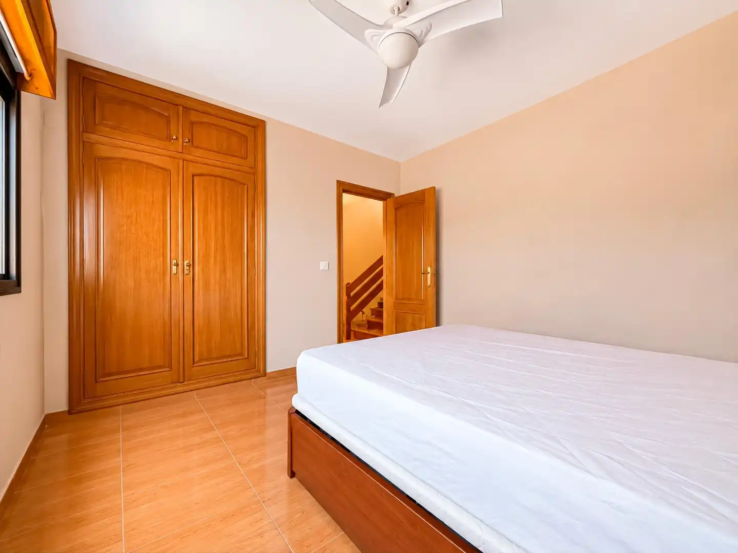 Dormitori de Casa o xalet en venda en L'Eliana amb Aire condicionat, Jardí privat i Terrassa