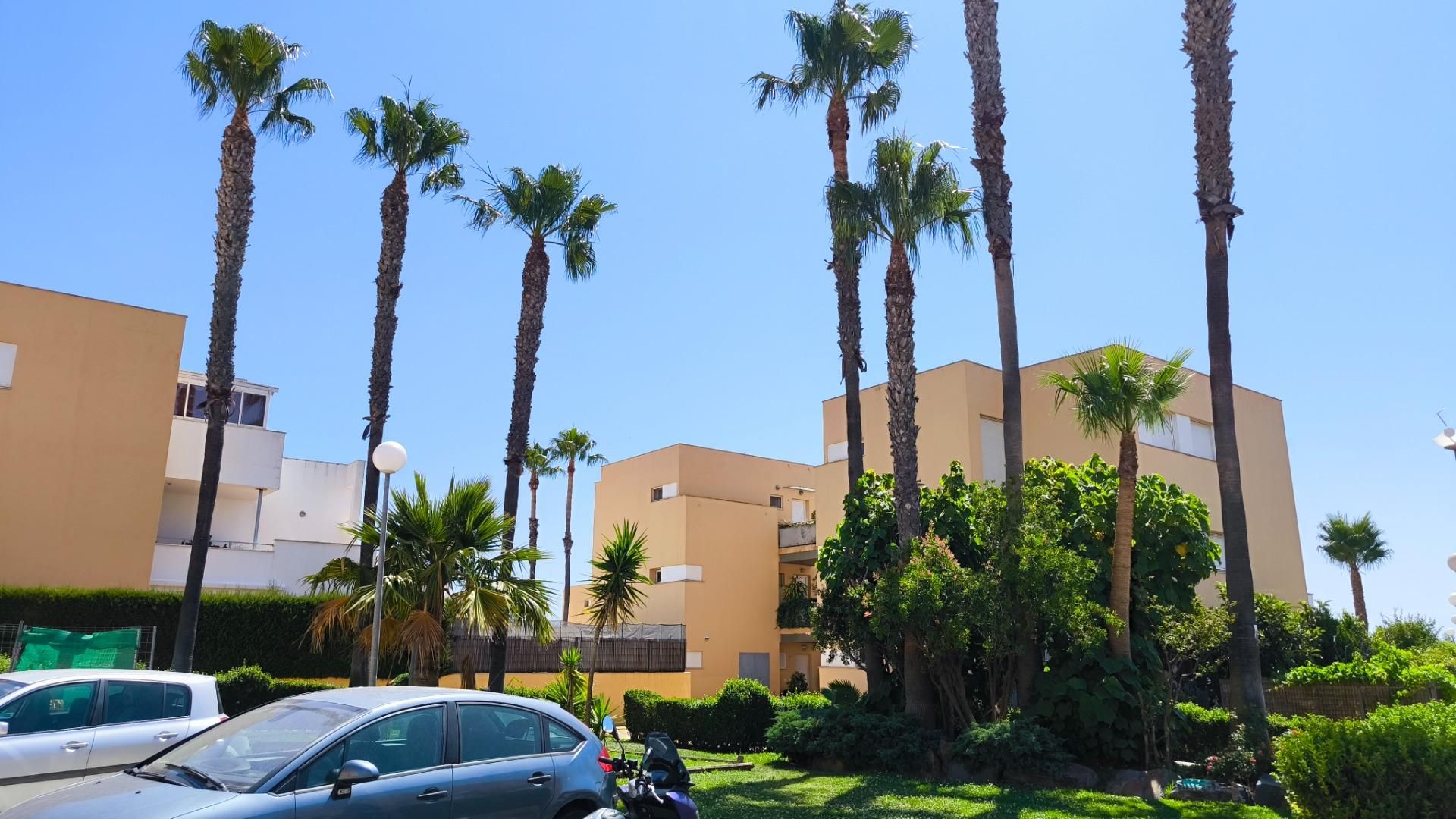Vista exterior de Àtic en venda en Ayamonte amb Aire condicionat, Jardí privat i Terrassa