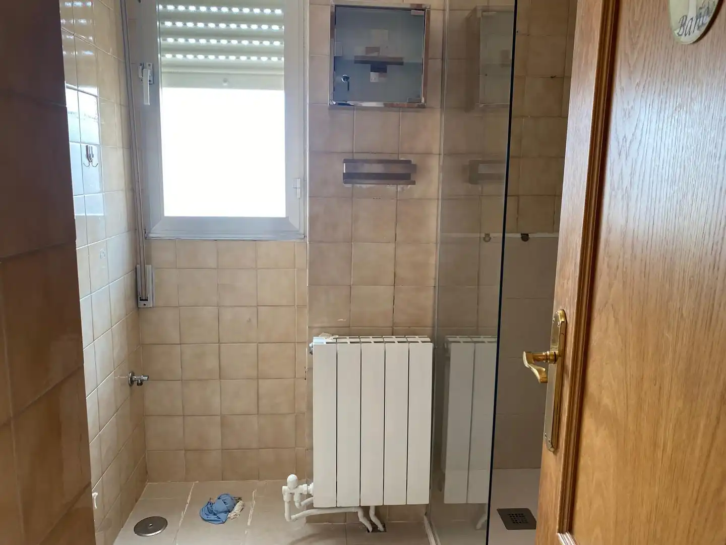 Bany de Pis en venda en Torrelavega  amb Terrassa