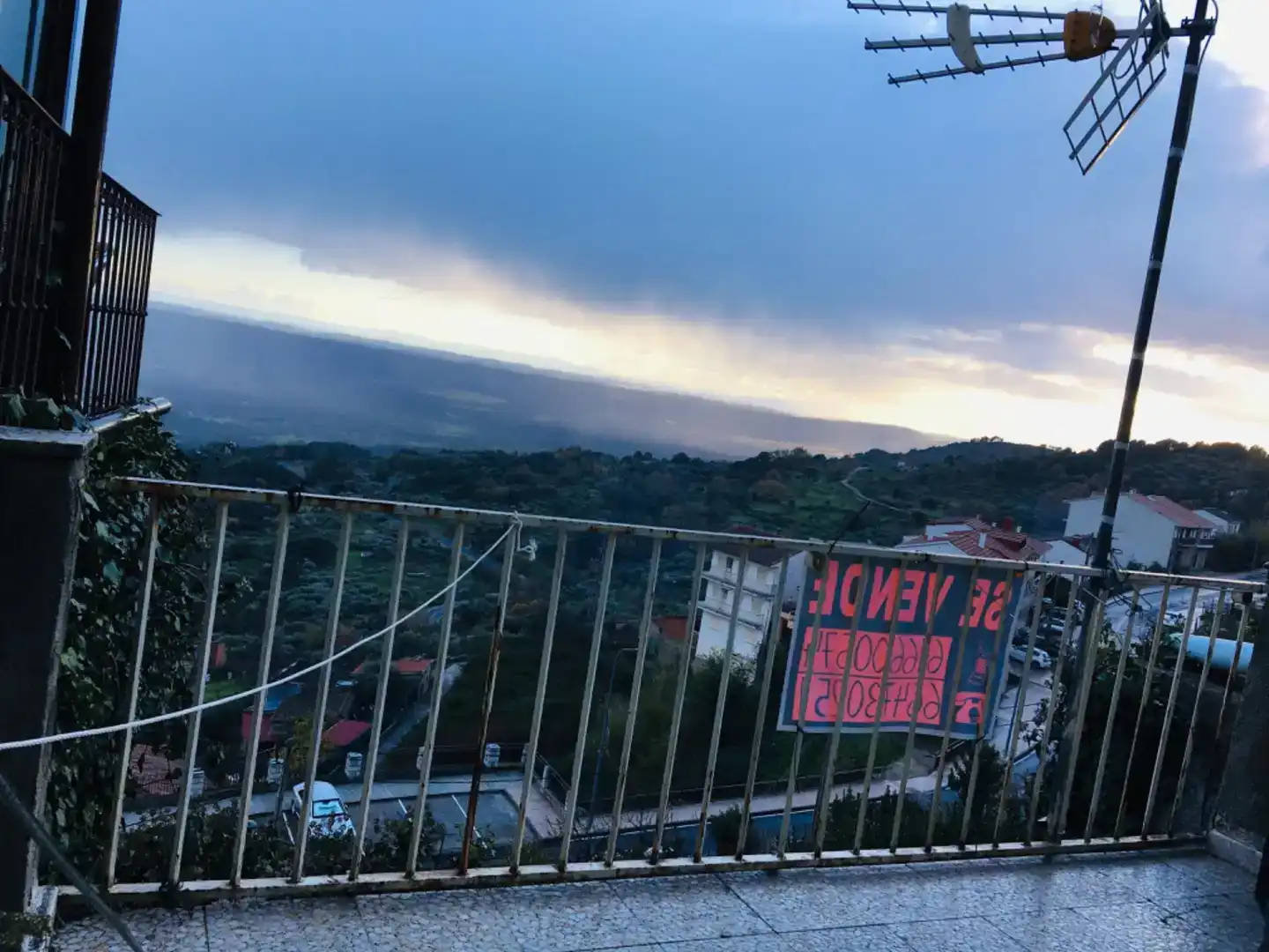 Casa adosada en venda en Pedro Bernardo amb Balcó