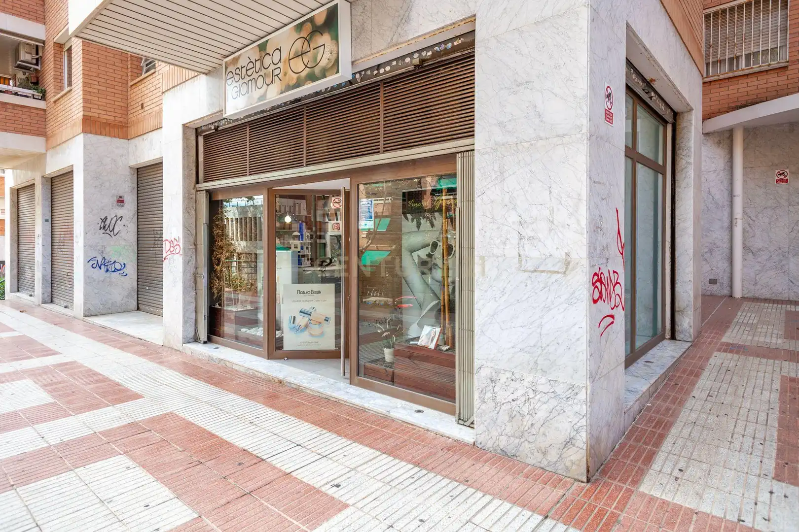 Local en traspaso en Badalona