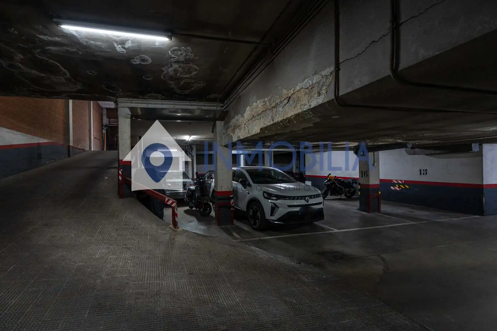 Parking of Buildings for sale in Centro
