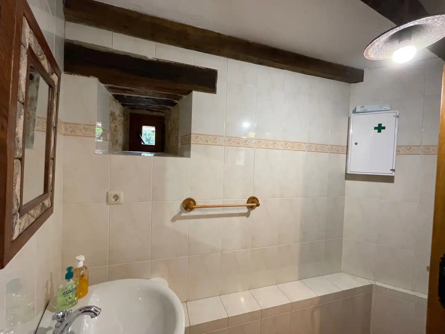 Badezimmer von Country house zum Verkauf in Villarcayo de Merindad de Castilla la Vieja mit Terrasse, Möbliert und Balkon