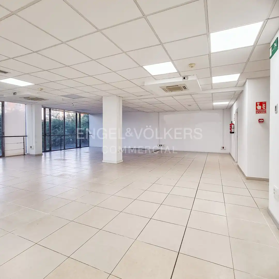 Oficina de alquiler en Eixample