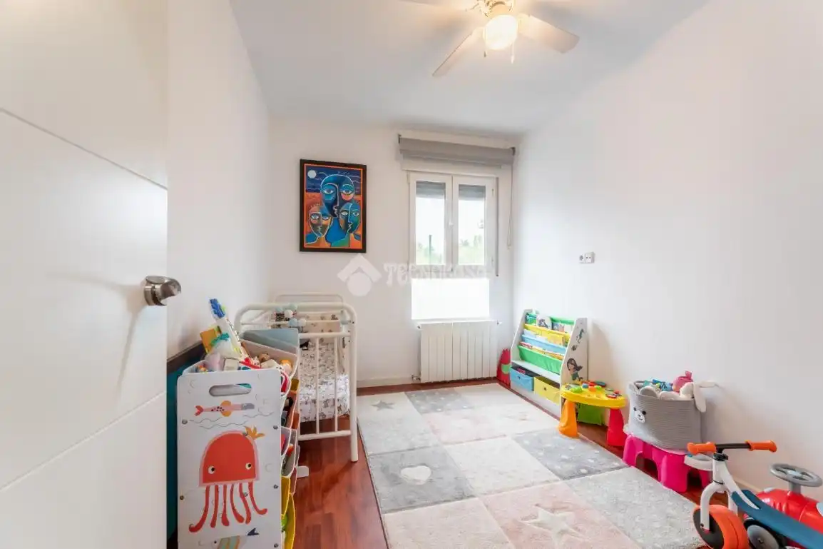 Habitación de Casa adosada en venta en Zona Carretera del Plantío