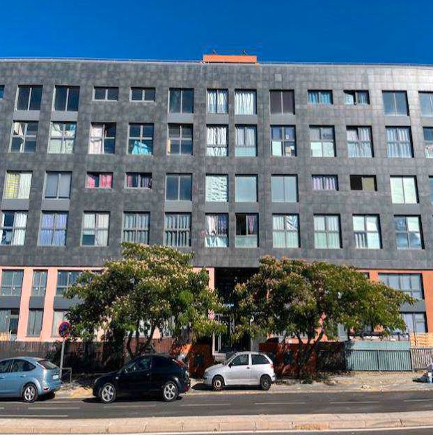 Vista exterior de Oficina en venda en Leganés