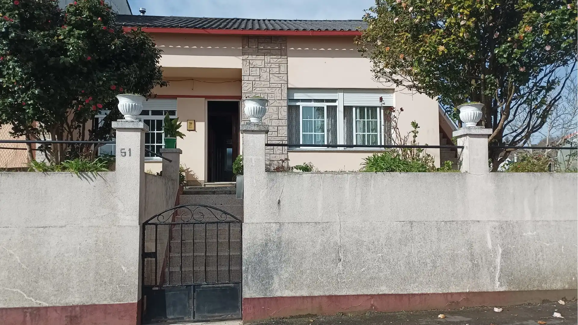 Houses for sale in Ares