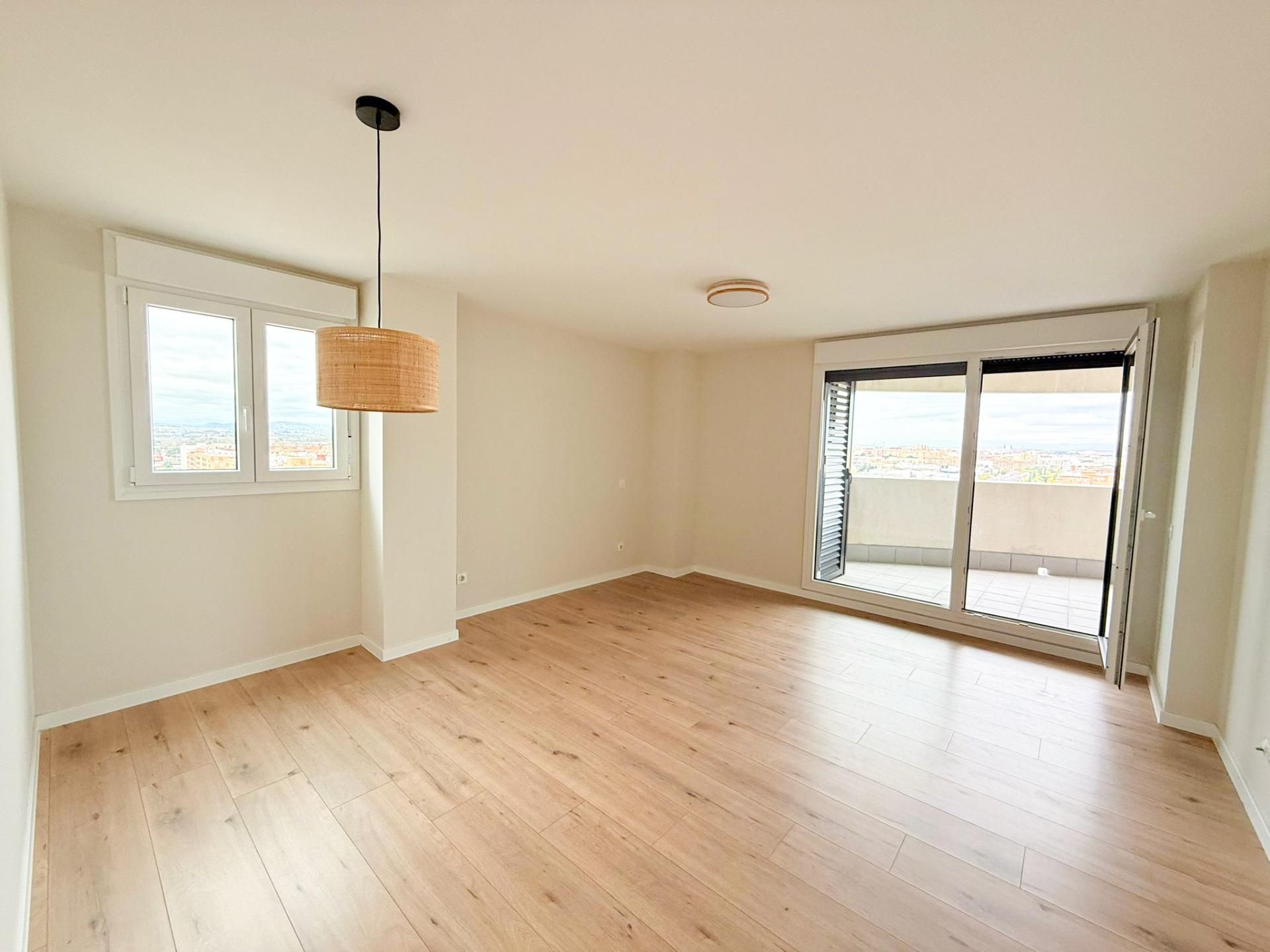 Living room of Flat to rent in  Valencia Capital  with Air Conditioner, Parquet flooring and Terrace
