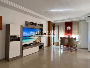 Apartament amb balcó en venda a Avenida Valencia