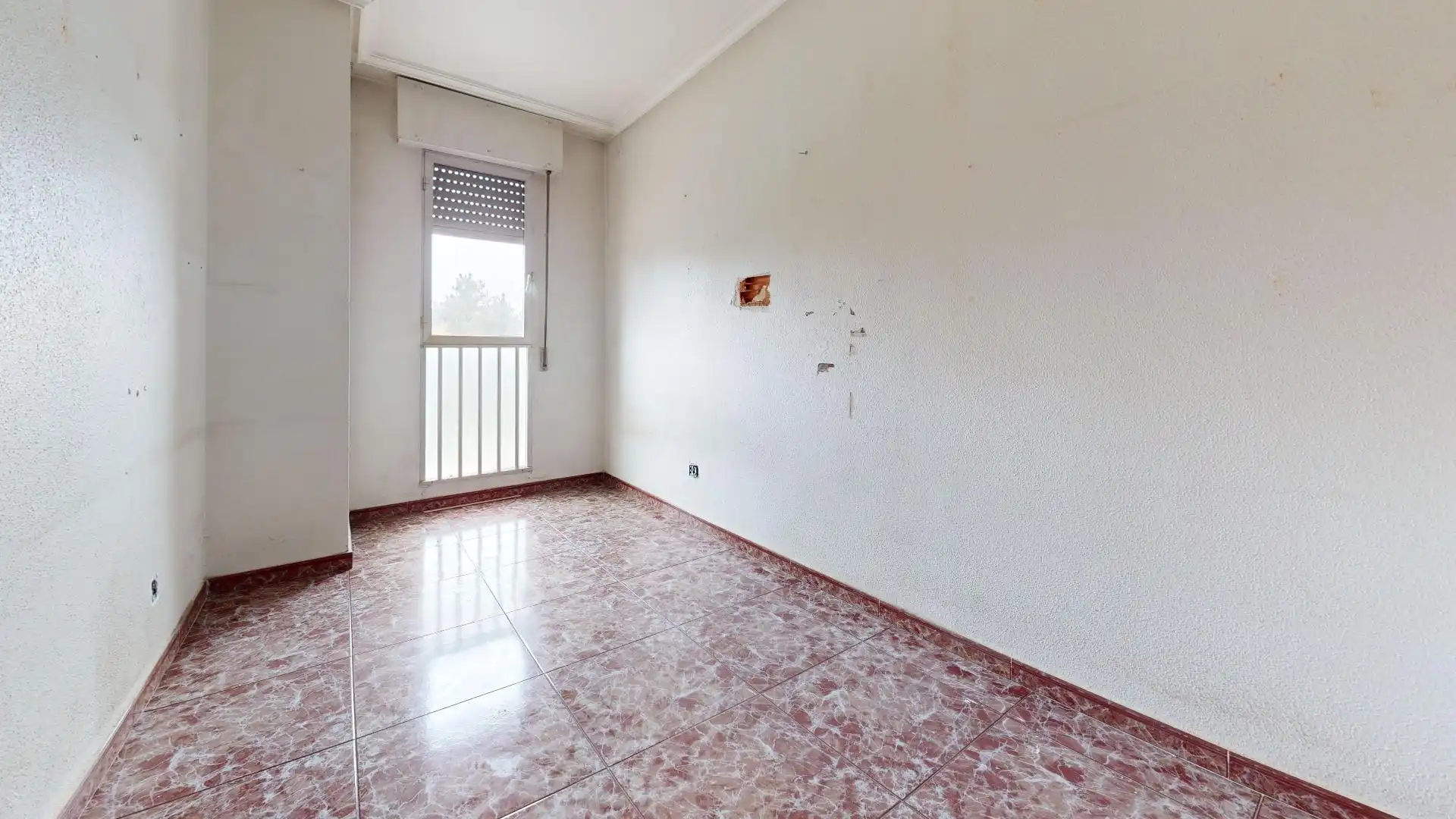 Habitación de Piso en venta en Murcia con Terraza y Balcón