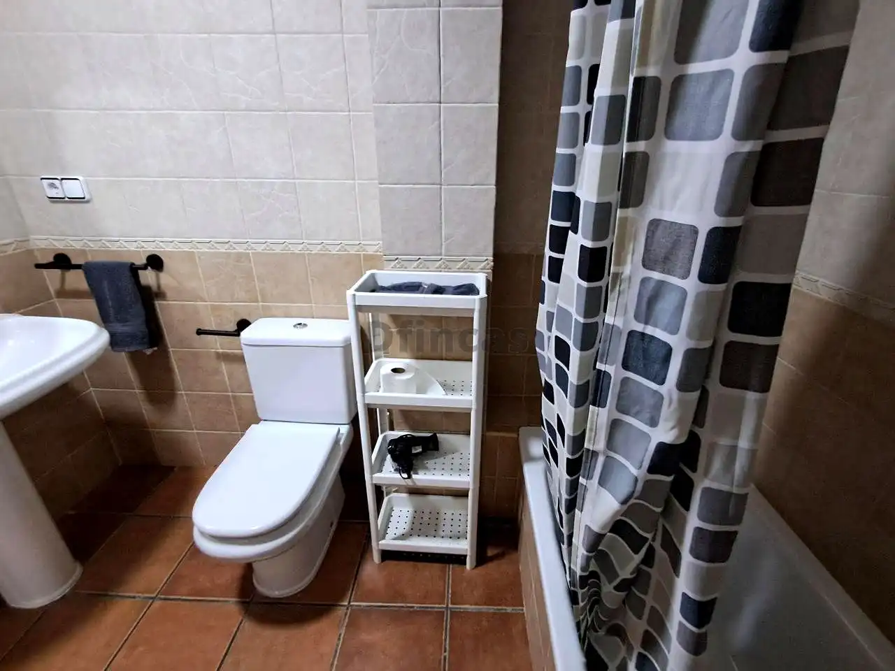 Baño de Planta baja en venta en Mora de Rubielos con Calefacción, Terraza y Amueblado