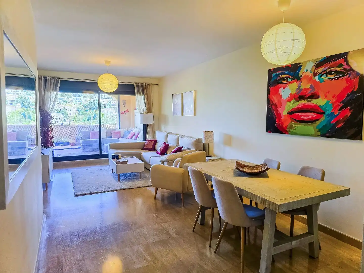 Comedor de Piso en venta en Estepona con Aire acondicionado, Terraza y Balcón