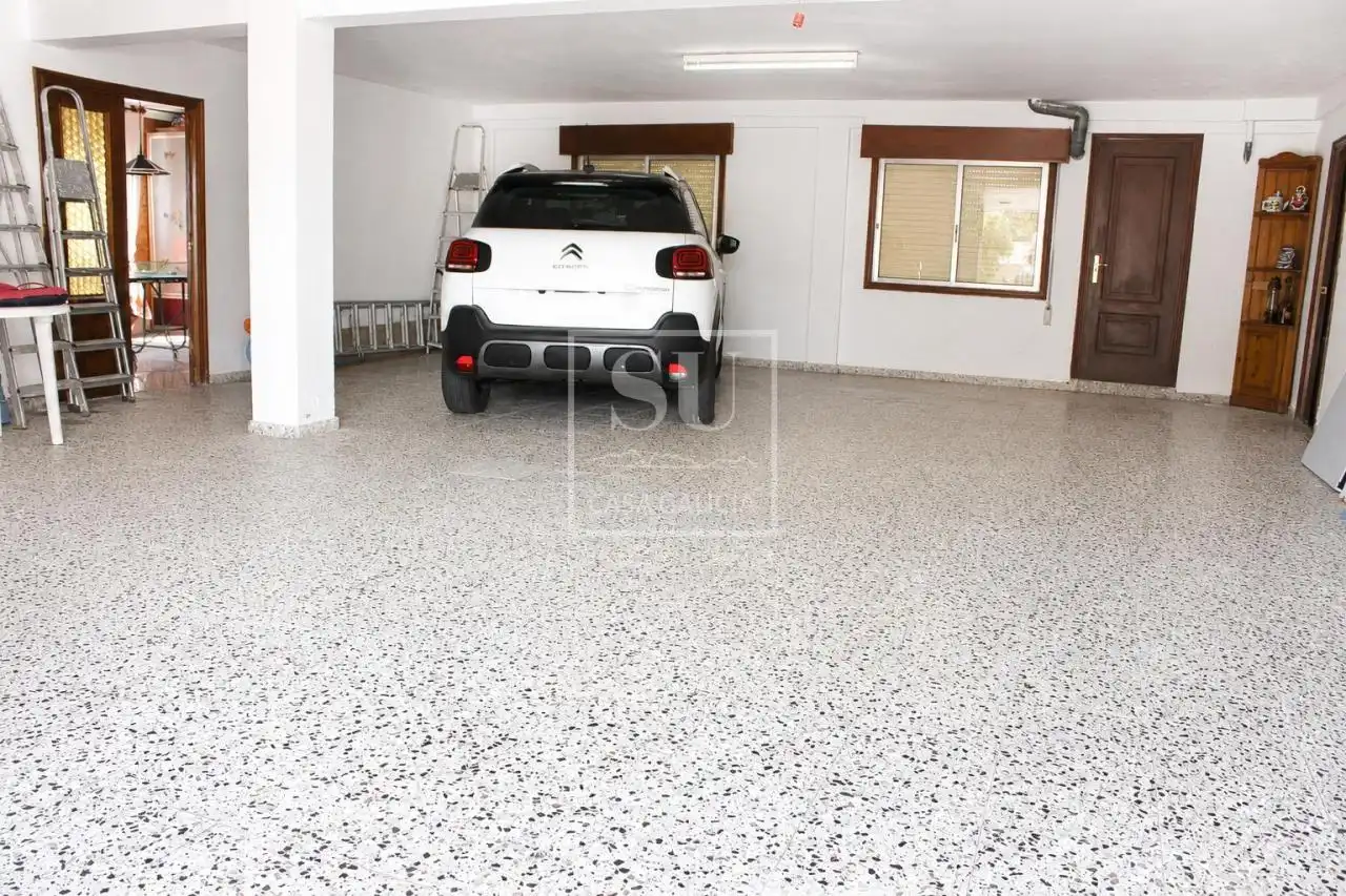 Parking de Casa o chalet en venta en Nigrán con Calefacción, Jardín privado y Terraza
