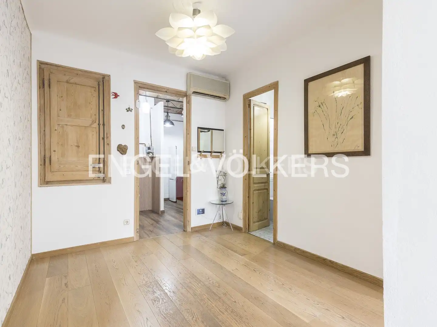 Flat for sale in Barcelona  with Air Conditioner, Heating and Furnished