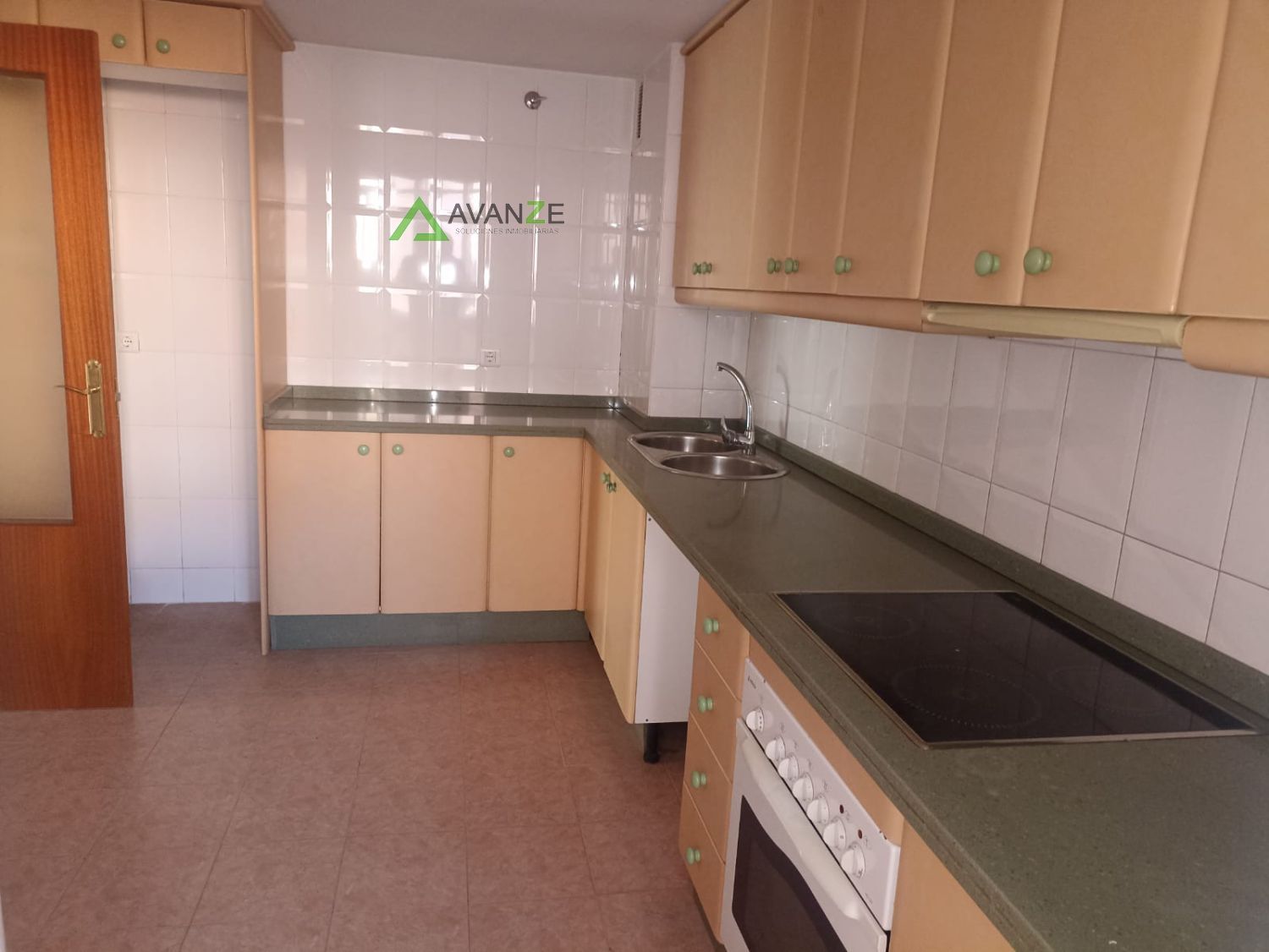 Kitchen of Flat for sale in Mérida  with Air Conditioner, Heating and Terrace