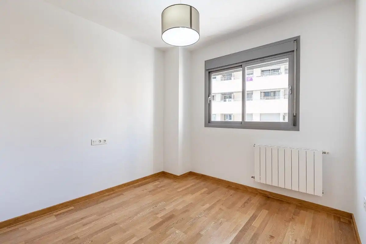Flat for rent in Avenida DE LA ILUSTRACION, Campus de la Salud