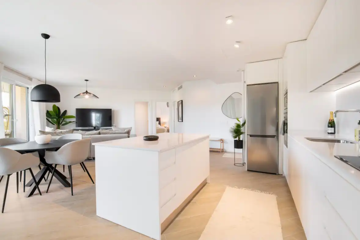 Apartment with pool for sale in Marbella Centro, imagen 10
