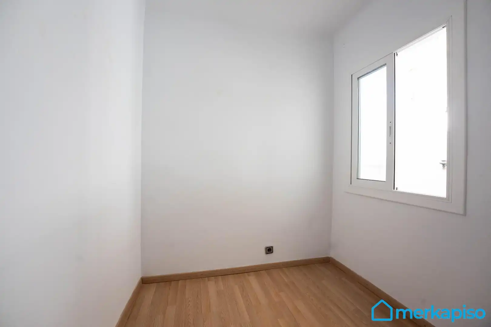 Dormitori de Àtic en venda en Viladecans amb Aire condicionat, Parquet i Balcó