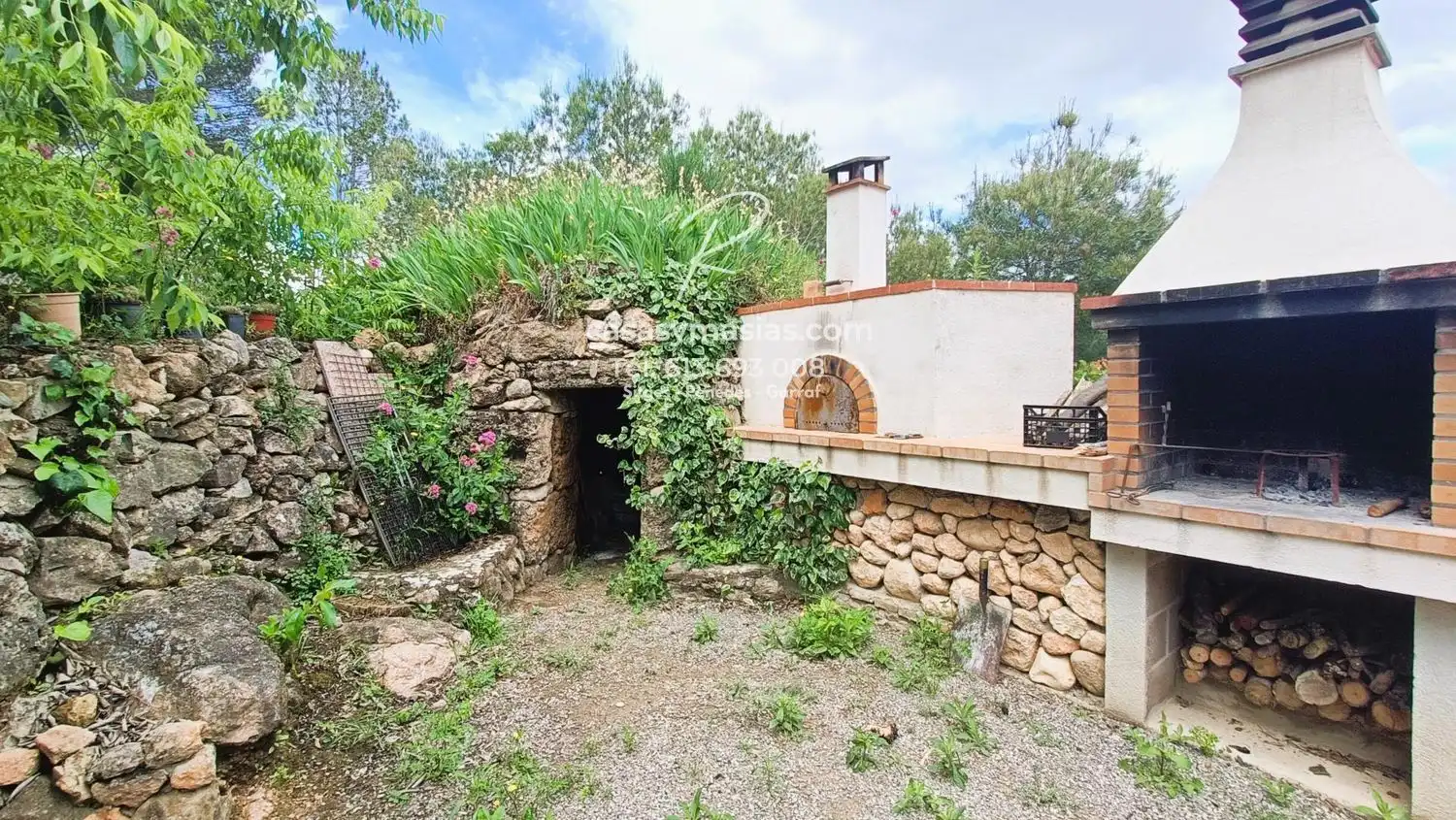 Jardín de Edificio en venta en Mediona