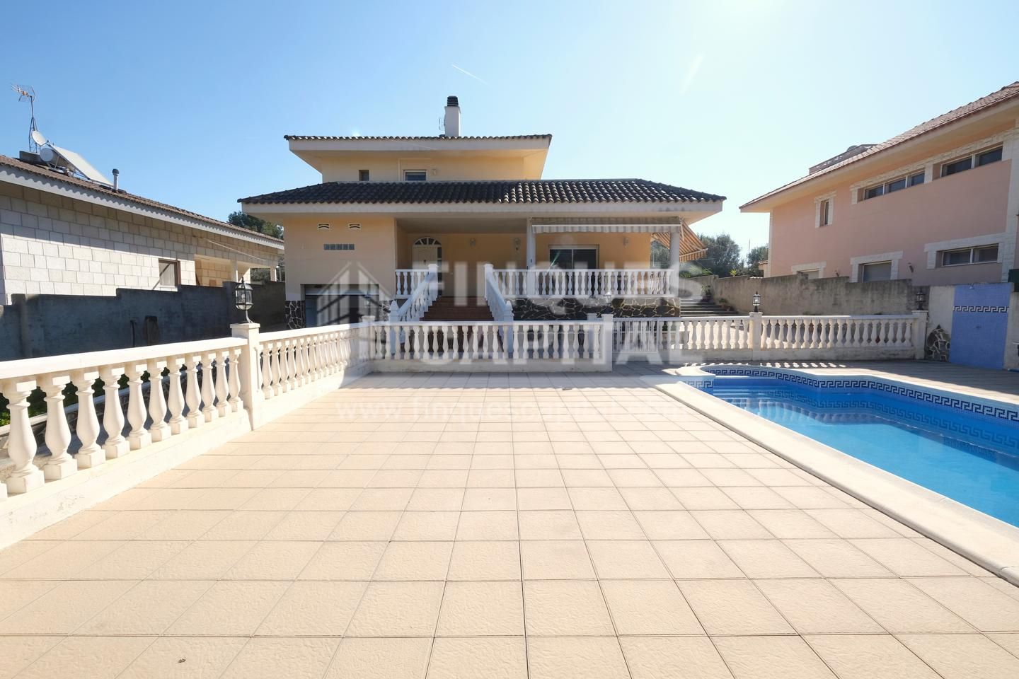 Vista exterior de Casa o xalet en venda en El Catllar  amb Aire condicionat, Calefacció i Jardí privat