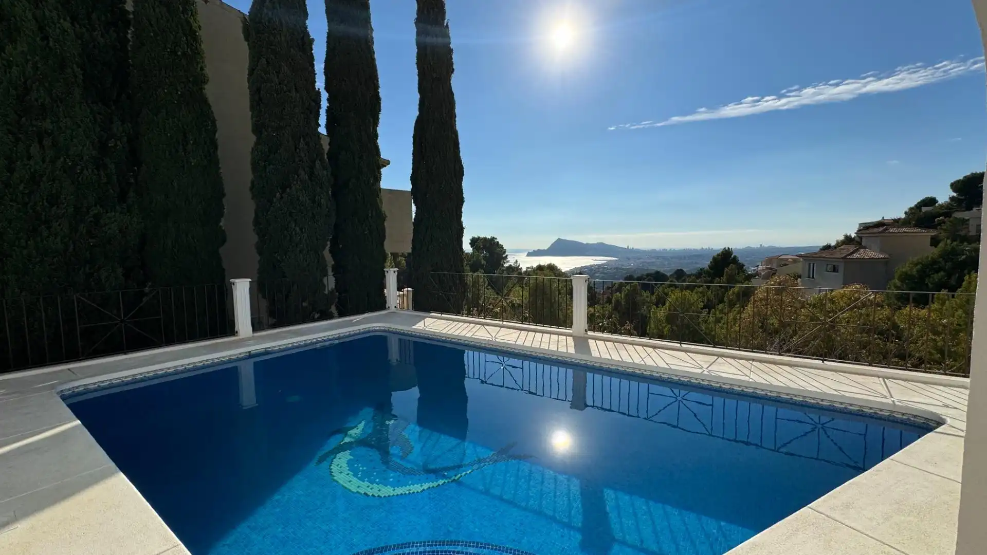 Detached house with terrace for sale in PRINCIPAL DE LA SIERRA