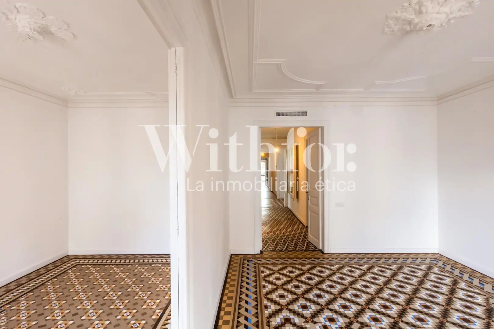 Appartamento con terrazza in affitto a Carrer de València, imagen 39
