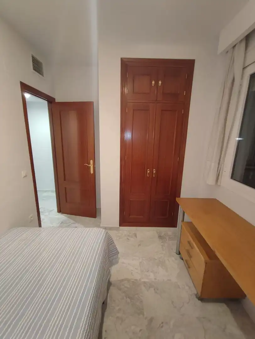Habitación de Piso de alquiler en Sevilla con Aire acondicionado, Calefacción y Horno