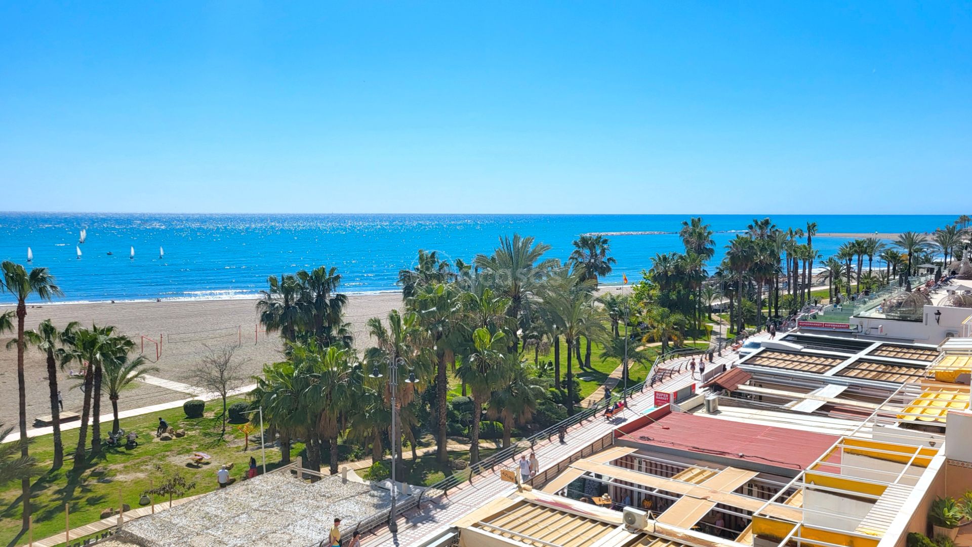 Exterior view of Apartments for sale in Benalmádena  with Air Conditioner, Terrace and Storage room