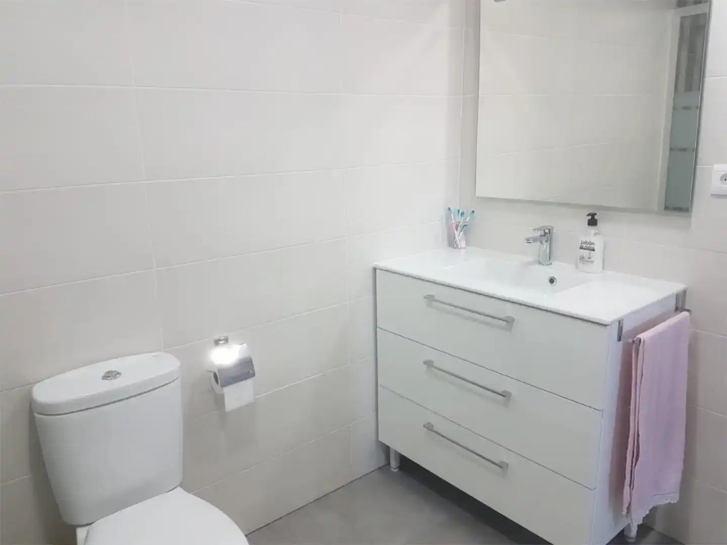 Bathroom of Flat for rent in Torrox  with Air Conditioner, Swimming Pool and Furnished