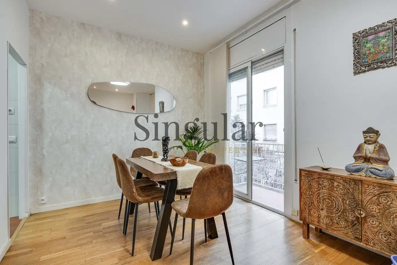 Comedor de Piso en venta en Barcelona con Aire acondicionado, Calefacción y Balcón