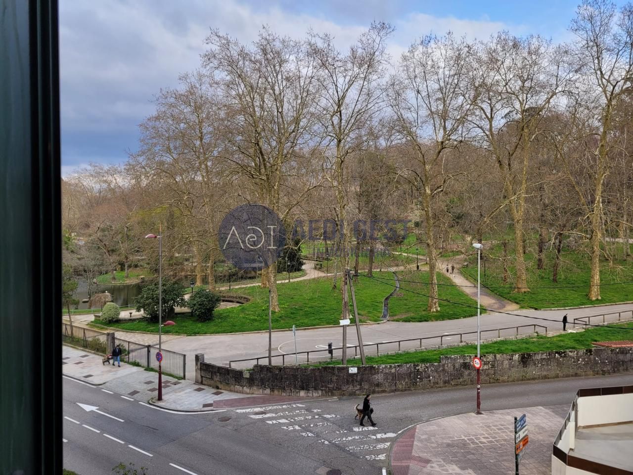 Vista exterior de Pis en venda en Vigo  amb Calefacció, Parquet i Traster