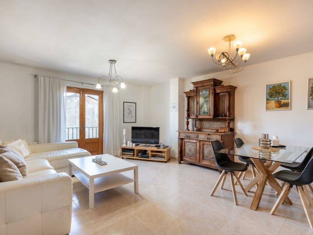 Wohnzimmer von Wohnungen zum verkauf in Campanet mit Terrasse und Balkon