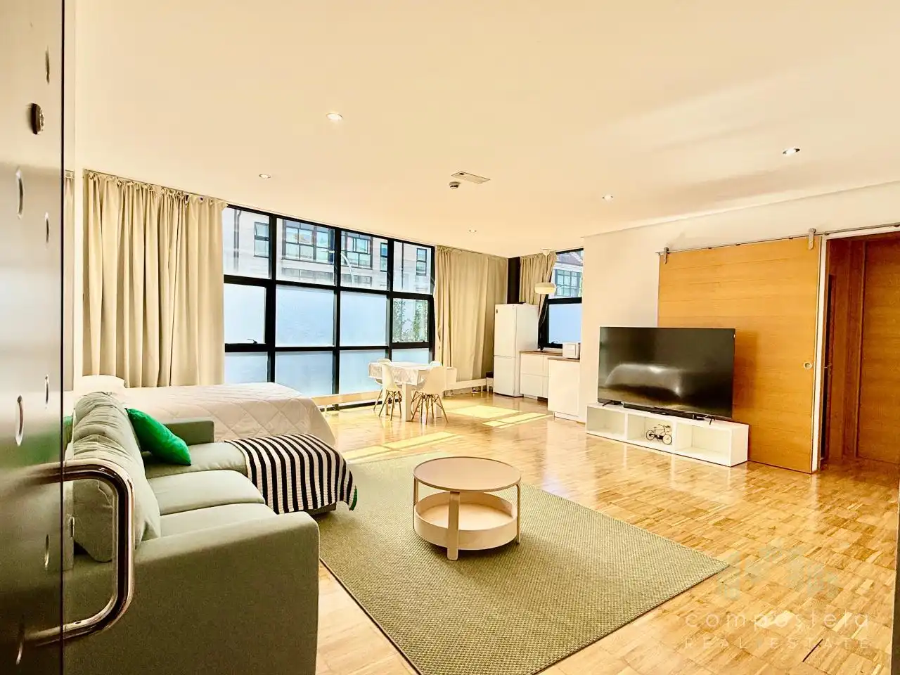 Wohnzimmer von Loft zum Verkauf in Ames mit Heizung, Parkett und Abstellraum