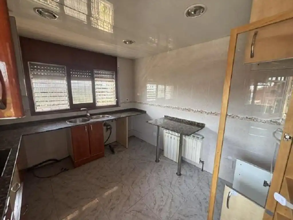 Cocina de Casa o chalet en venta en Vilanova del Vallès con Jardín privado, Terraza y Balcón