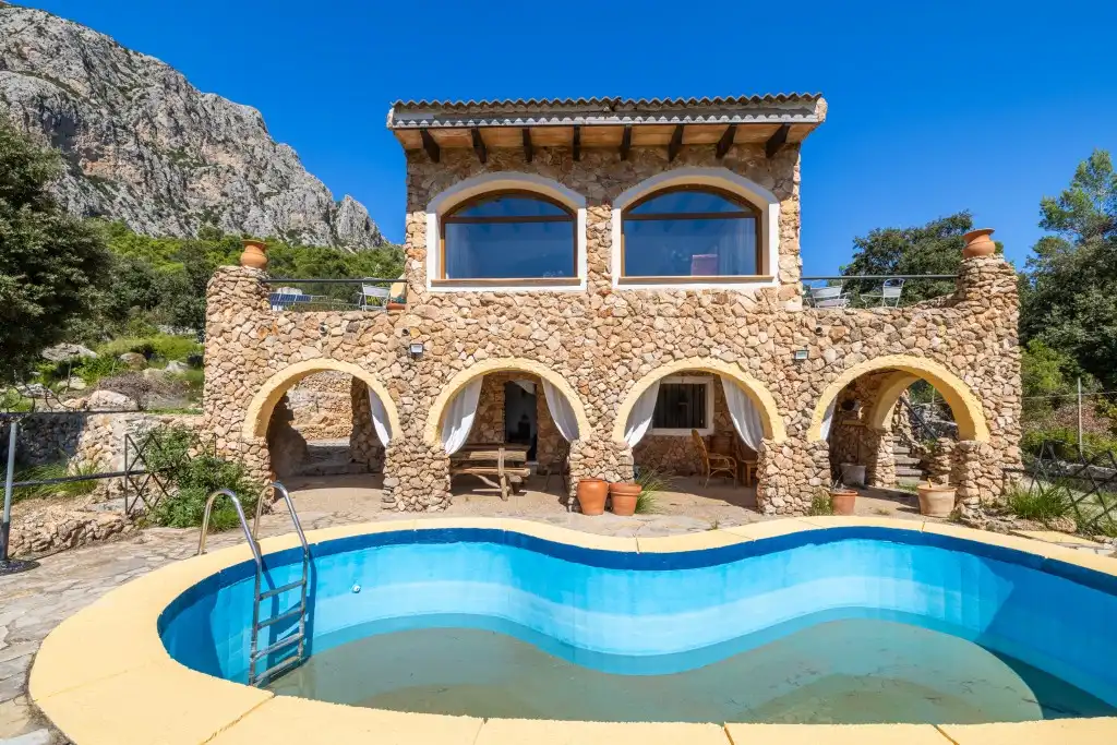 Schwimmbecken von Haus oder Chalet zum Verkauf in Puigpunyent mit Privatgarten, Terrasse und Schwimmbad