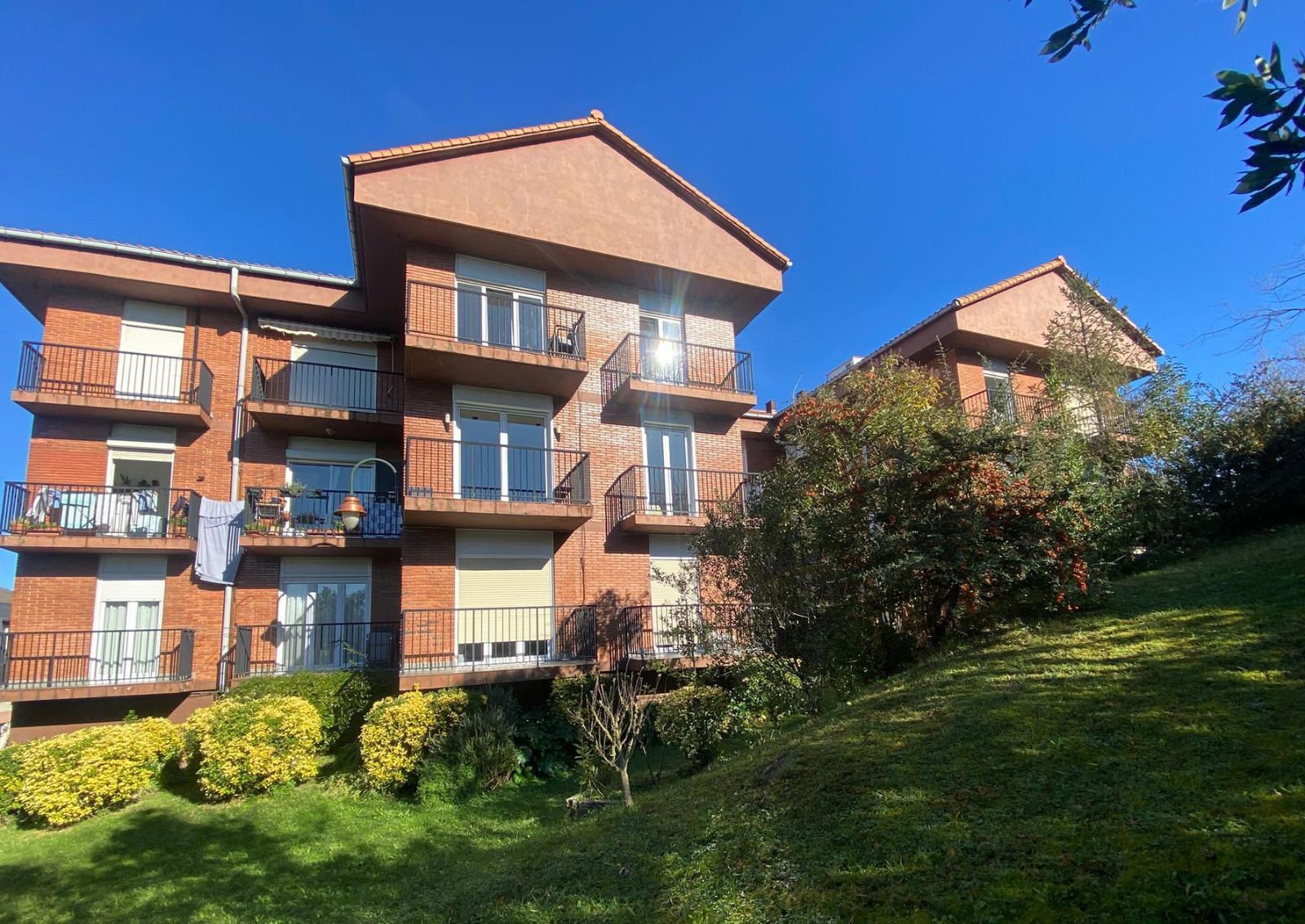 Exterior view of Flat for sale in Donostia - San Sebastián   with Heating, Parquet flooring and Terrace
