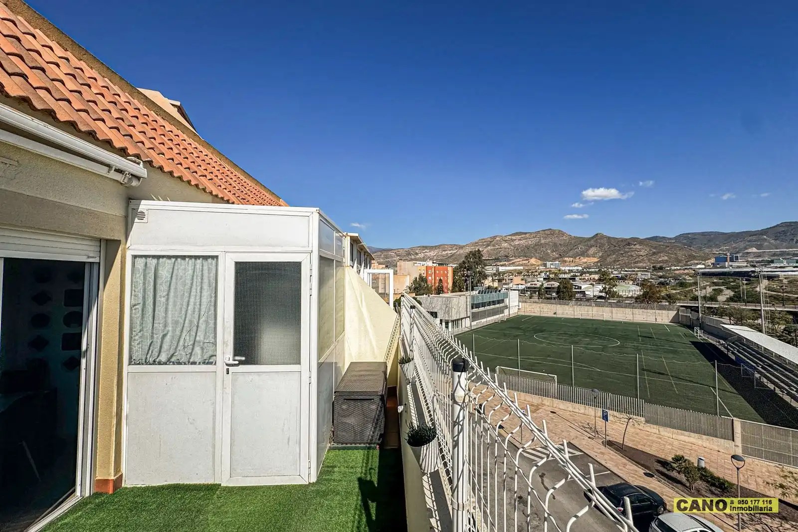 Vista exterior de Piso en venta en Roquetas de Mar con Aire acondicionado, Calefacción y Terraza