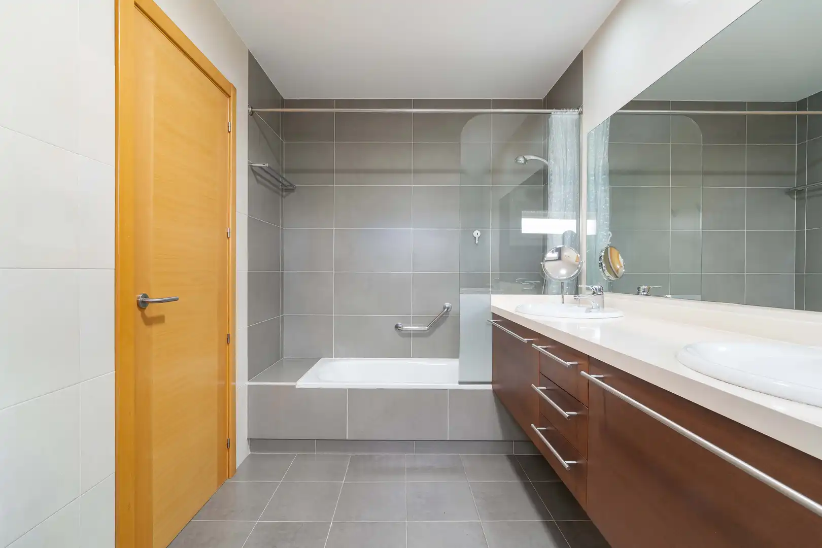 Baño de Casa o chalet en venta en Sada (A Coruña) con Calefacción, Jardín privado y Piscina