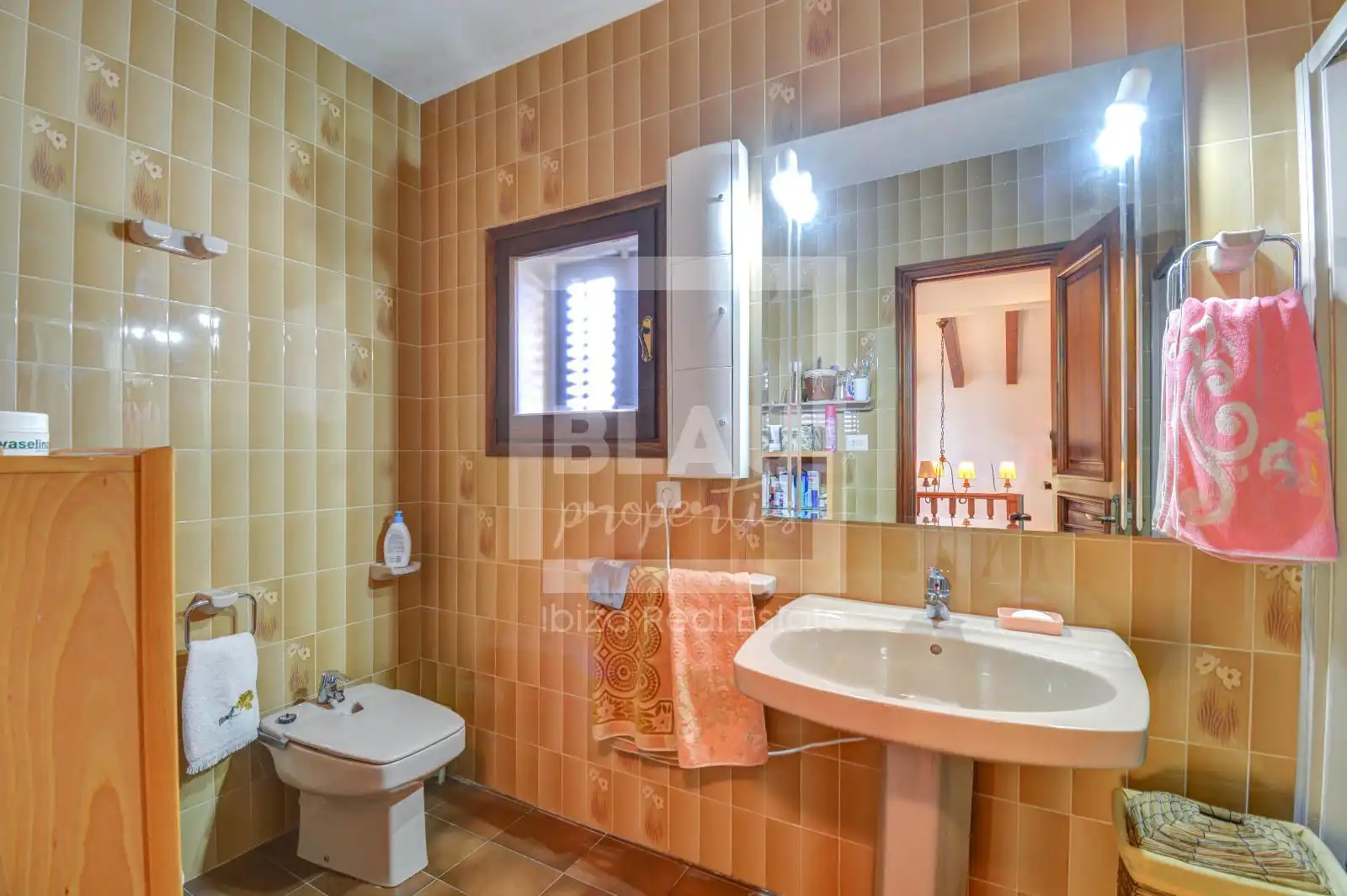 Bathroom of Houses for sale in Sant Josep de sa Talaia  with Air Conditioner, Terrace and Storage room