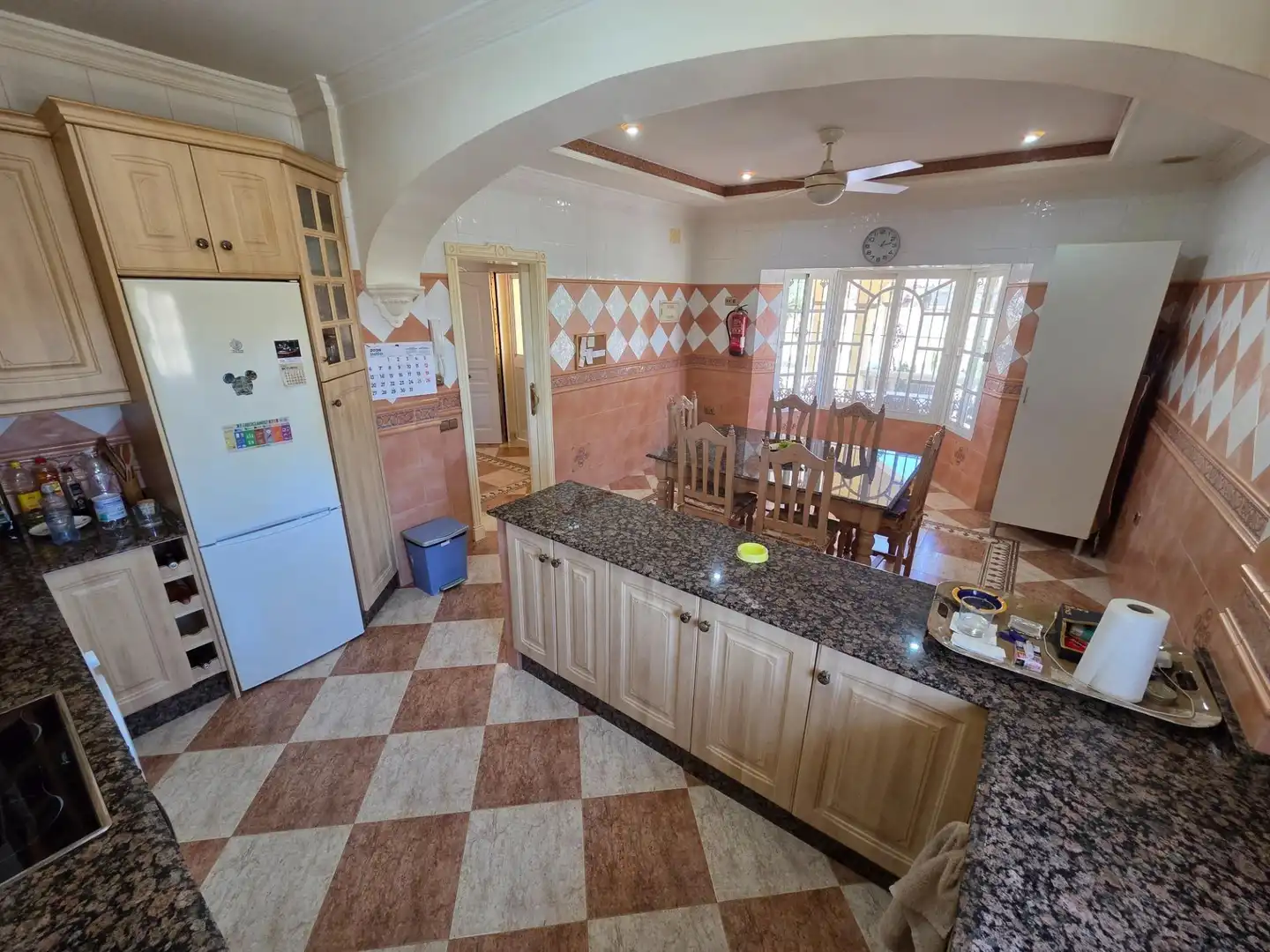 Cuina de Casa o xalet en venda en Chiclana de la Frontera amb Jardí privat