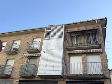Pis amb balcó en venda a Calle Sant Pere Màrtir