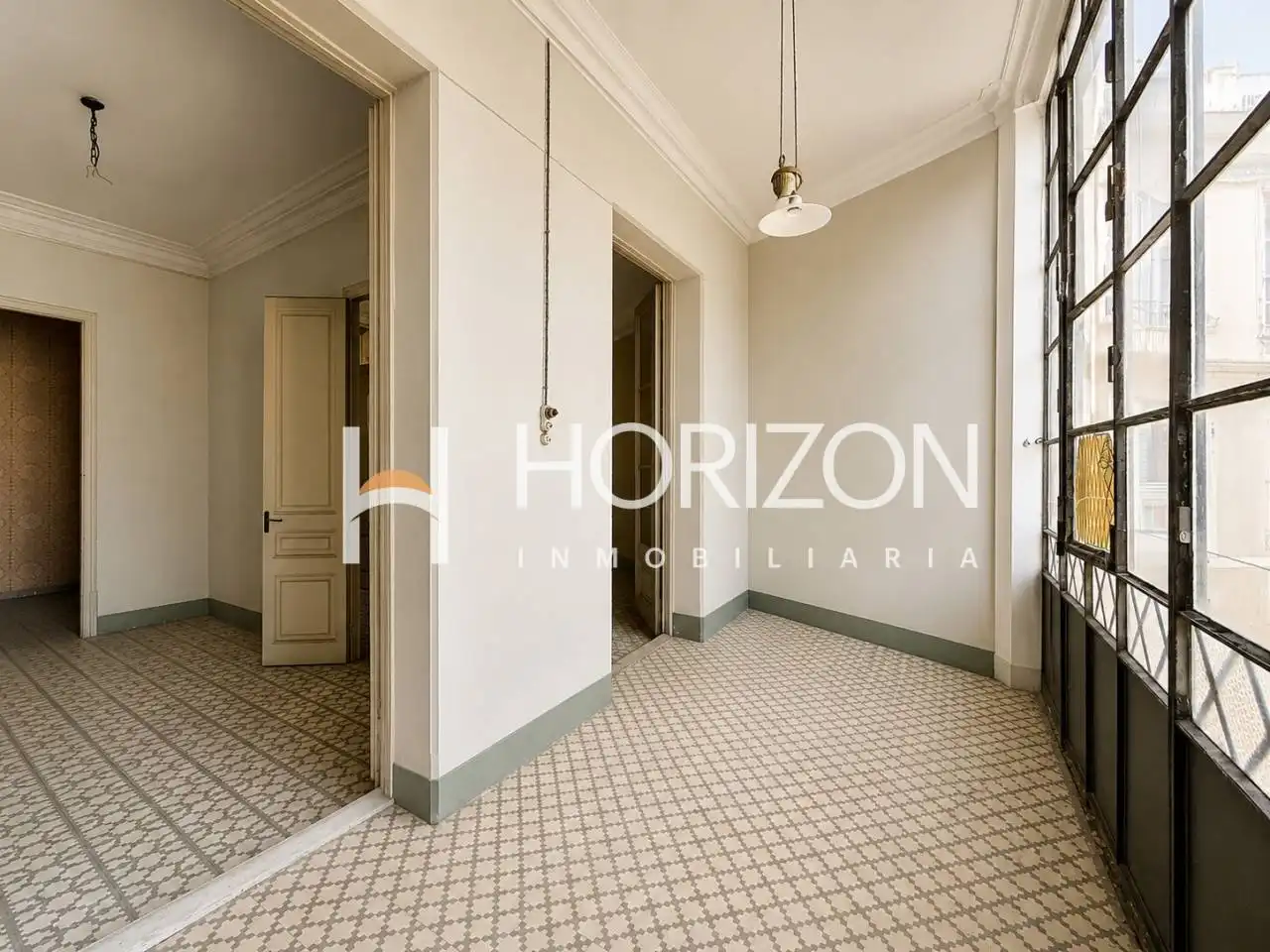 Flat for sale in Barcelona  with Terrace, Storage room and Balcony