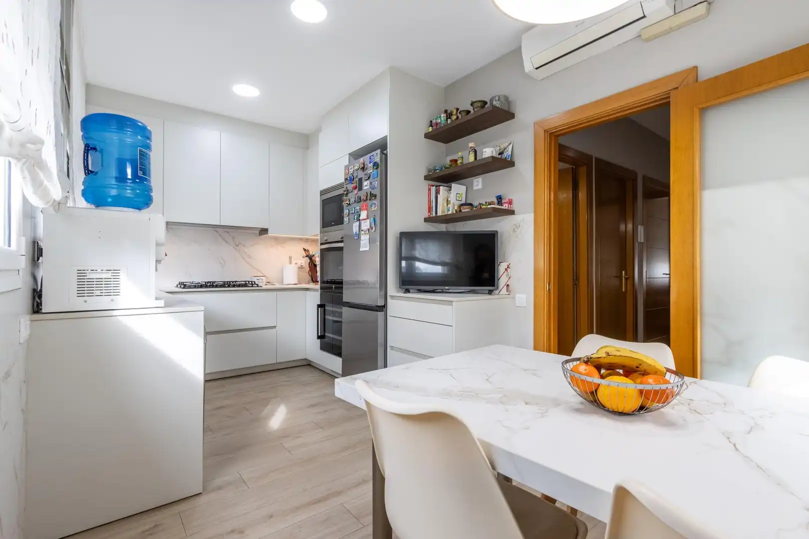 Cocina de Casa o chalet en venta en Castellar del Vallès con Aire acondicionado, Calefacción y Jardín privado